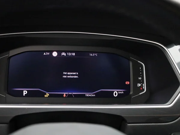Volkswagen Tiguan (2021) — foto 27 van 43