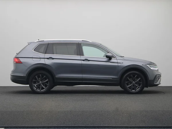 VOLKSWAGEN Tiguan Allspace (2024) — foto 19 van 21