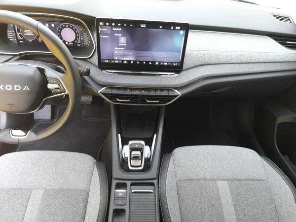 SKODA Octavia Combi (2025) — foto 13 van 23