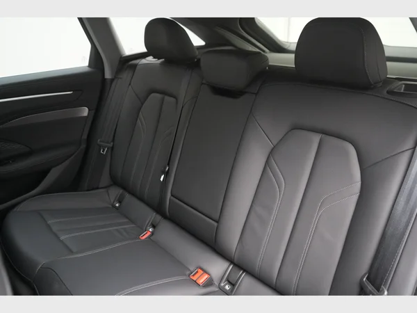 AUDI A6 Avant (2025) — foto 28 van 40