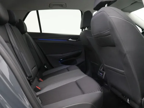 Volkswagen Golf (2023) — foto 3 van 25