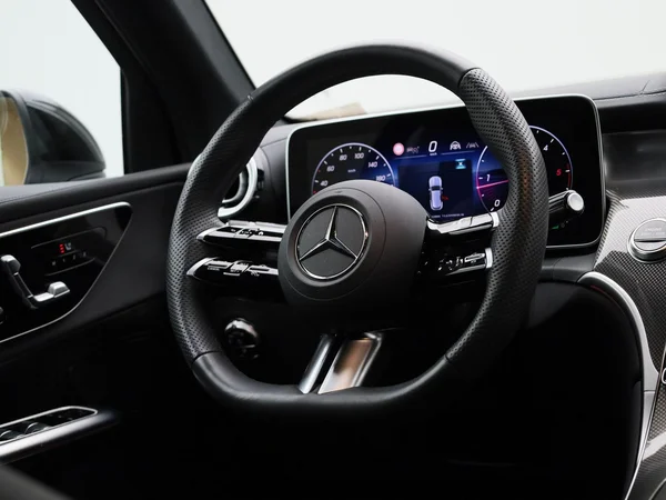 Mercedes-Benz GLC (2025) — foto 40 van 51