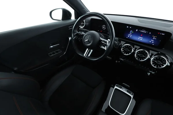 Mercedes-Benz A-Klasse (2023) — foto 4 van 16