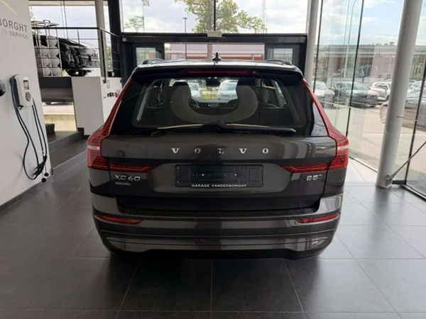 Volvo XC60 (2025) — foto 18 van 22