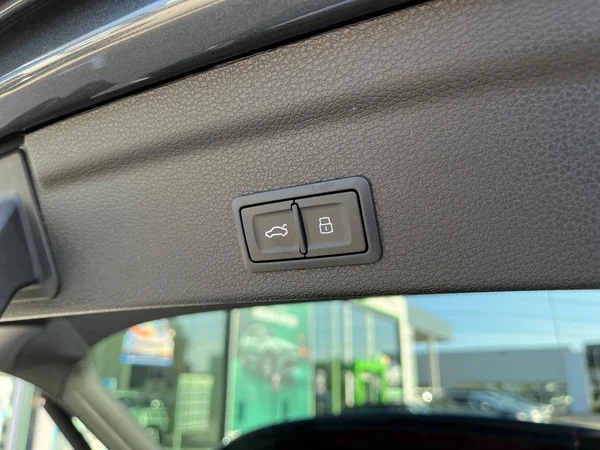 AUDI Q3 Sportback (2024) — foto 19 van 22