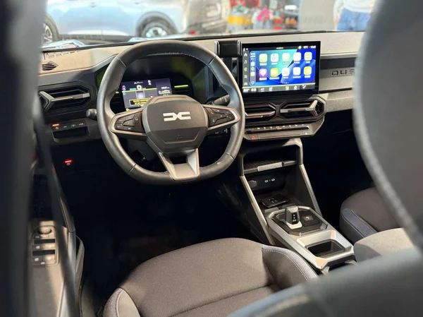 Dacia Duster (2024) — foto 17 van 18
