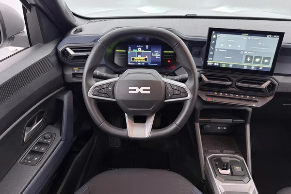 Dacia Duster Hybrid (HEV) (2024) — foto 8 van 24