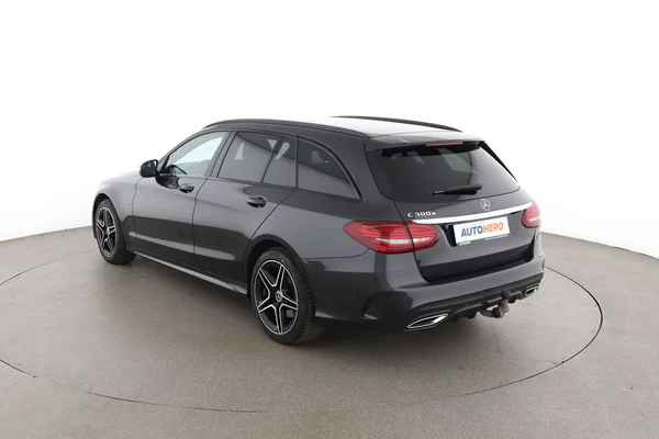 Mercedes-Benz C-Klasse (2020) — foto 10 van 16