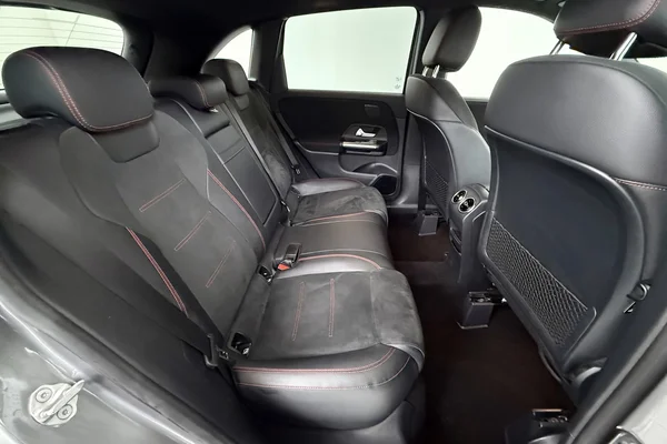 Mercedes-Benz B-Class (W247) (2019) — foto 5 van 33