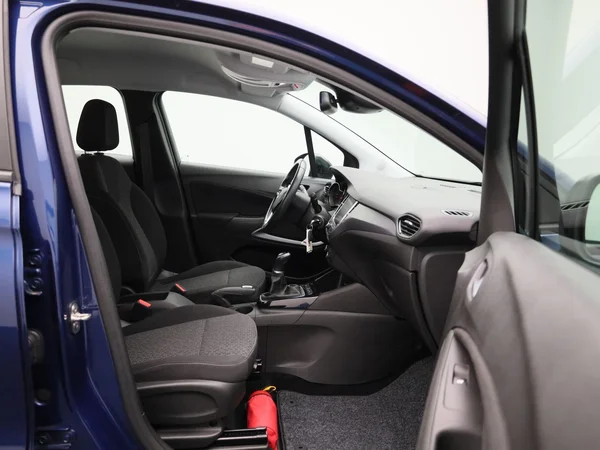 Opel Crossland (2021) — foto 29 van 40