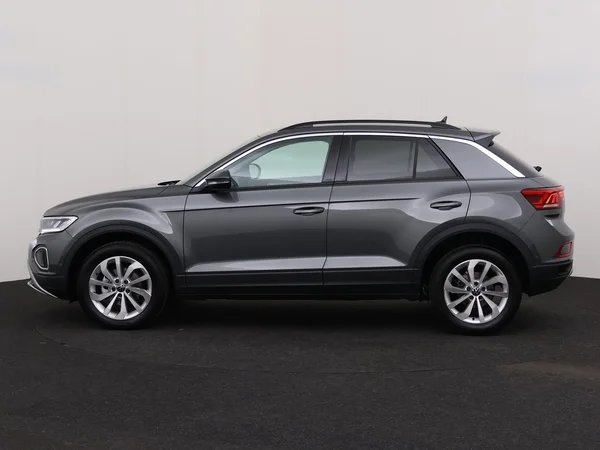 VOLKSWAGEN T-Roc (2025) — foto 13 van 18