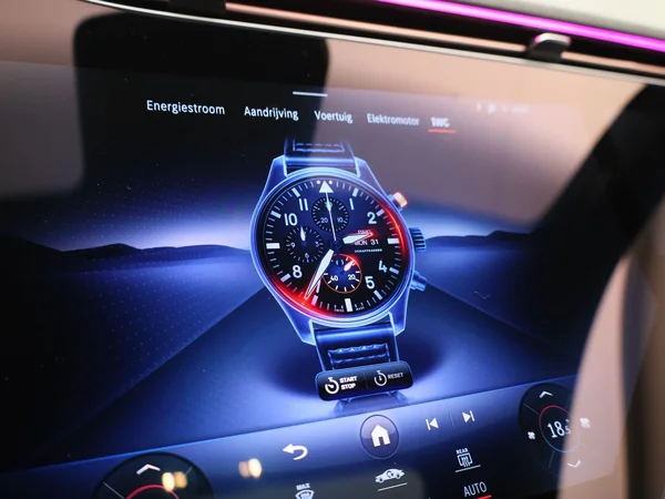 Mercedes-Benz EQE (2022) — foto 33 van 72