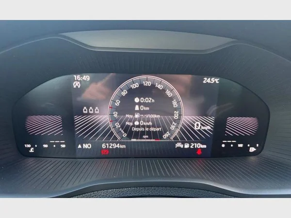 Skoda Karoq (2023) — foto 4 van 25