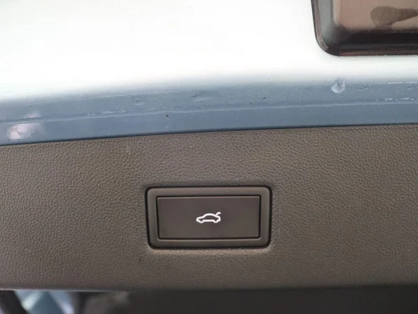 Ford Explorer (2024) — foto 11 van 25