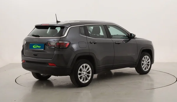 Jeep Compass (2022) — foto 26 van 30