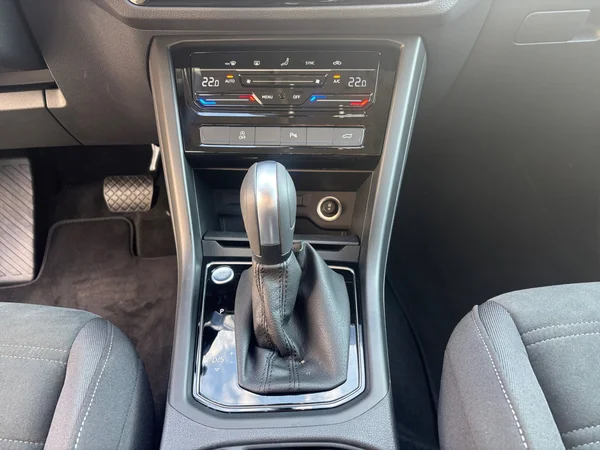 VOLKSWAGEN Touran (2026) — foto 17 van 24