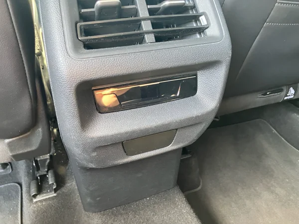 VOLKSWAGEN Tiguan eHybrid (PHEV) (2025) — foto 4 van 24