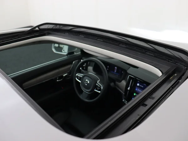 VOLVO S90 (2023) — foto 26 van 33