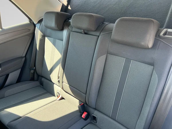 VOLKSWAGEN T-Roc (2023) — foto 5 van 18