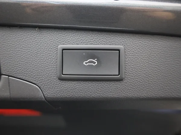 SKODA Superb Combi Dsl (2024) — foto 3 van 24