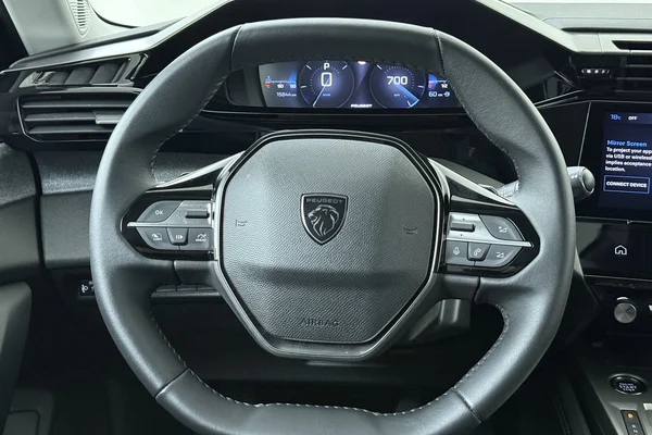 Peugeot 308 SW (2024) — foto 2 van 20