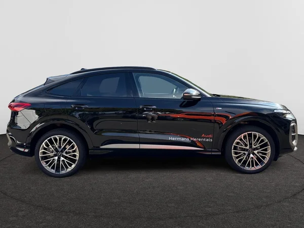 AUDI Q5 Sportback (2025) — foto 14 van 18