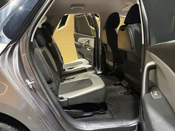 Citroen C4 (2019) — foto 14 van 27