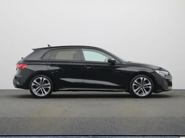 AUDI A3 Sportback (2025) — foto 20 van 21