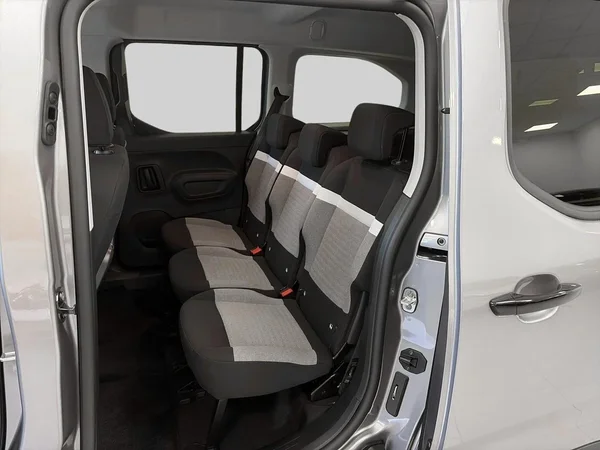 Citroën Berlingo (2025) — foto 9 van 21