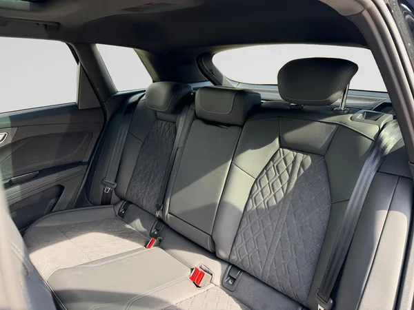 AUDI Q4 e-tron (2026) — foto 6 van 16