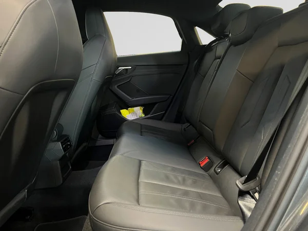 AUDI A3 Sedan (2024) — foto 7 van 20