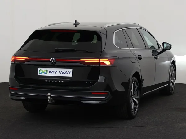 VOLKSWAGEN Passat SW (2025) — foto 12 van 19