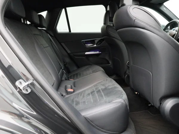Mercedes-Benz GLC (2025) — foto 35 van 45