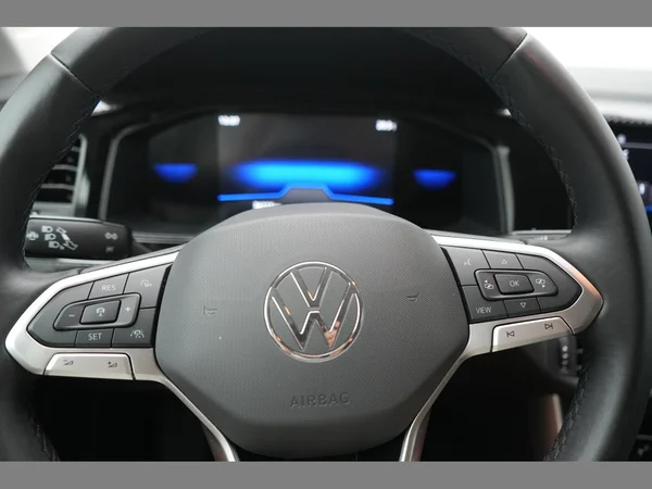 VOLKSWAGEN Polo (2024) — foto 9 van 26