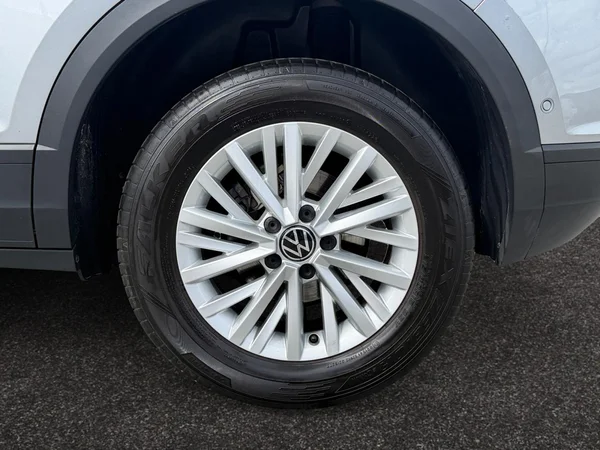 VOLKSWAGEN T-Roc (2022) — foto 16 van 20