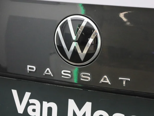 Volkswagen Passat (2022) — foto 40 van 48