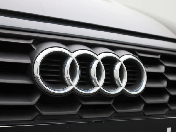 Audi A3 (2022) — foto 33 van 42