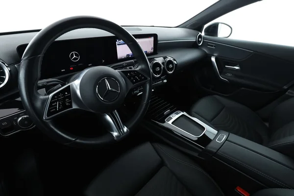 Mercedes-Benz A-Klasse (2023) — foto 2 van 16