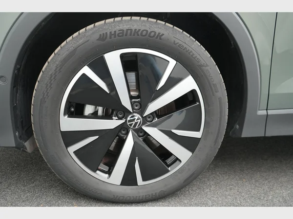 VOLKSWAGEN Tiguan eHybrid (PHEV) (2025) — foto 10 van 30