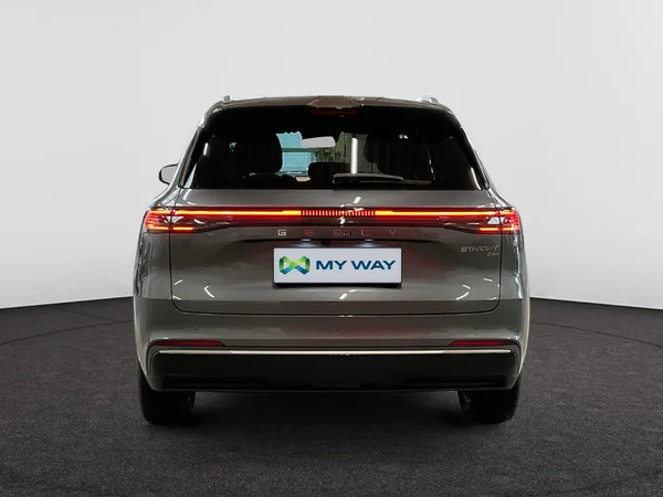 GEELY Starray EM-i (PHEV) (2026) — foto 17 van 22