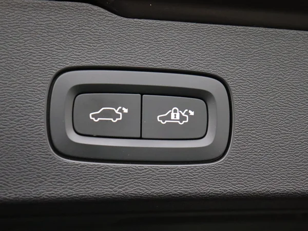 VOLVO V60 (2023) — foto 22 van 35