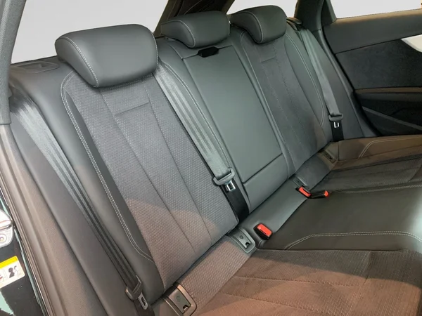 AUDI A4 Avant (2024) — foto 21 van 21