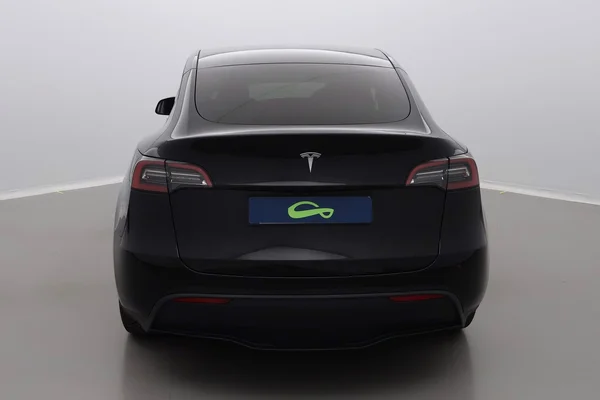 Tesla Model 3 (2023) — foto 25 van 30