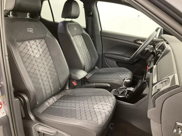 VOLKSWAGEN T-Cross (2025) — foto 21 van 36