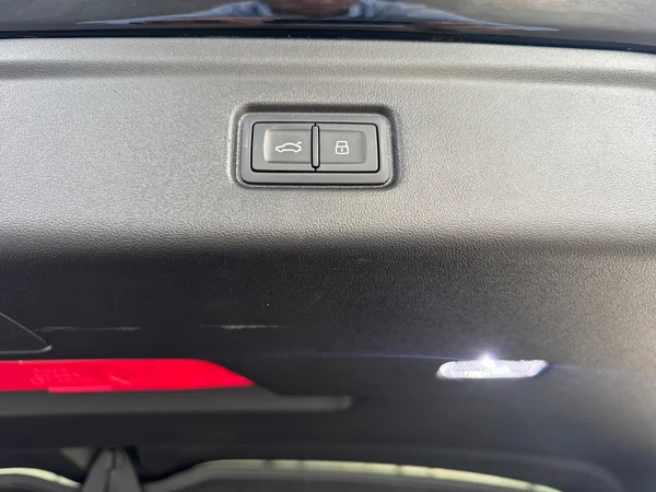 AUDI A6 Avant e-tron (2025) — foto 10 van 20