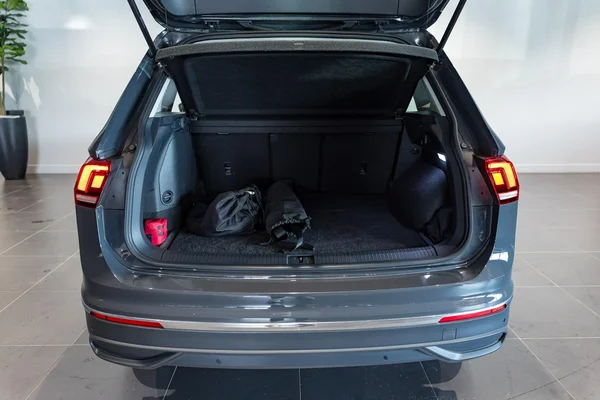 Volkswagen Tiguan (2022) — foto 6 van 37