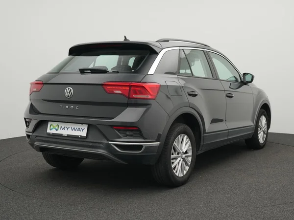 VOLKSWAGEN T-Roc (2019) — foto 21 van 25