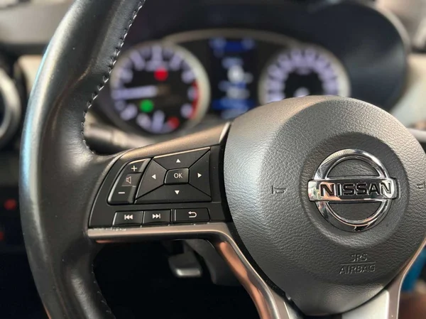 Nissan Micra (2019) — foto 7 van 18