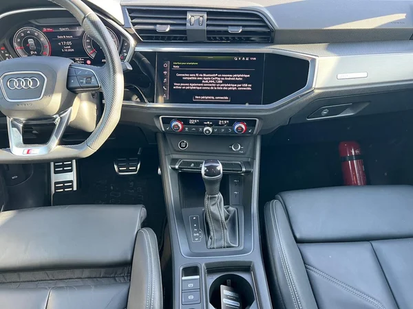 AUDI Q3 (2024) — foto 15 van 17
