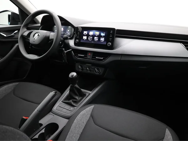 SKODA Scala (2024) — foto 11 van 17